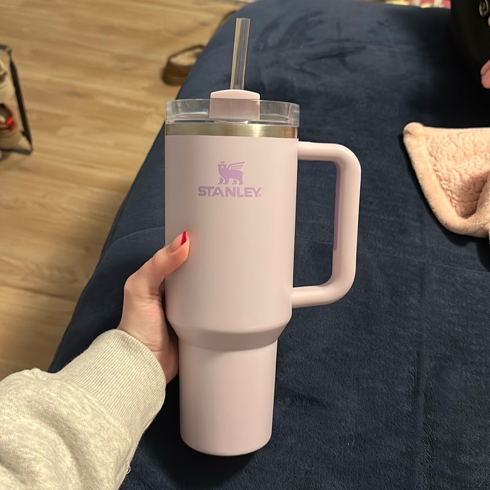 STANLEY 40OZ QUENCHER IN ORCHID